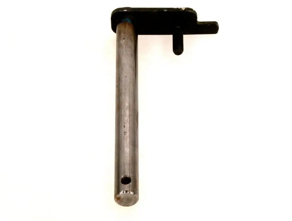 BOSCH Antriebswelle mit einem zylindrischen Metallstab und einer seitlichen Halterung. Oberfläche ist metallisch und weist eine Durchgangsbohrung auf.